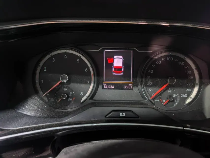 2019 Jeep Cherokee 2.0T 234HP L4 9AT,autocango,china used car exporter,china ev exporter,chinese used car exporter,chinese used ev exporter