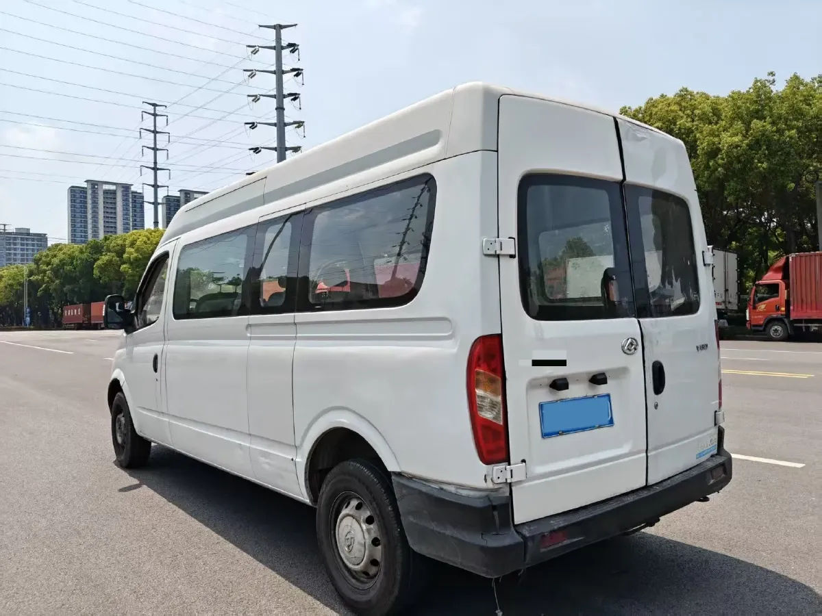 2019 MAXUS XinTu V80 2.5T 136HP L4 6MT,autocango,china used car exporter,china ev exporter,chinese used car exporter,chinese used ev exporter