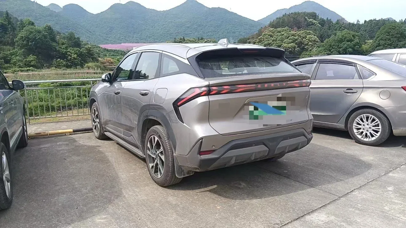 2024 Geely Galaxy L7 1.5T 163HP L4 3DHT PHEV 9.11KWH,autocango,china used car exporter,china ev exporter,chinese used car exporter,chinese used ev exporter