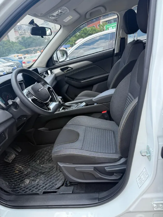2019 BeiJing Auto X3 1.5T 150HP L4 CVT,autocango,china used car exporter,china ev exporter,chinese used car exporter,chinese used ev exporter