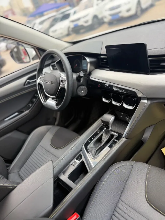 2019 BeiJing Auto X3 1.5T 150HP L4 CVT,autocango,china used car exporter,china ev exporter,chinese used car exporter,chinese used ev exporter