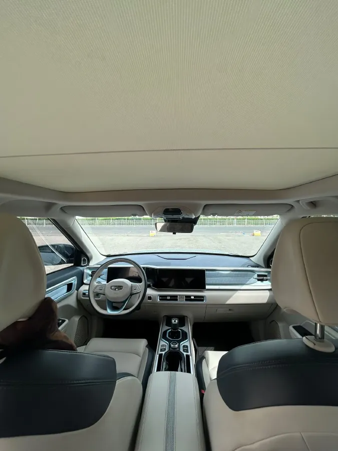 2023 Geely ICON 1.5T 181HP L4 7DCT,autocango,china used car exporter,china ev exporter,chinese used car exporter,chinese used ev exporter