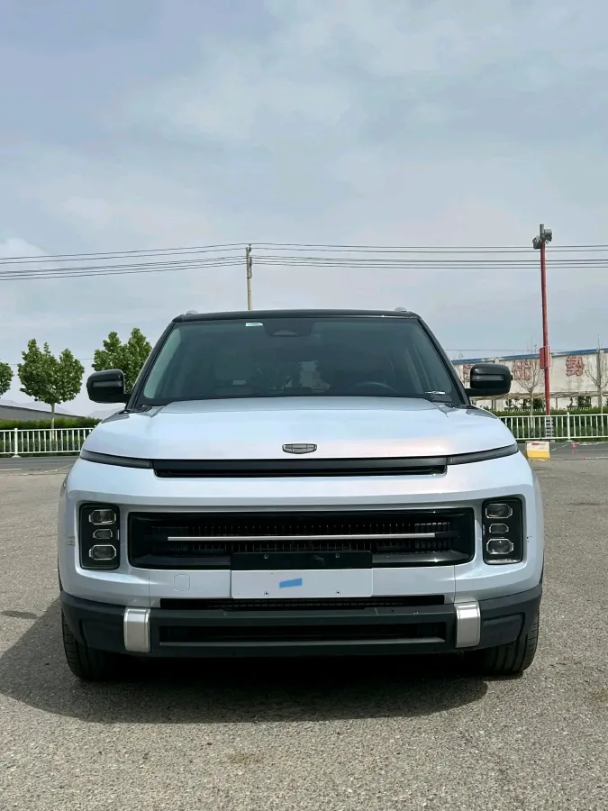 2023 Geely ICON 1.5T 181HP L4 7DCT,autocango,china used car exporter,china ev exporter,chinese used car exporter,chinese used ev exporter
