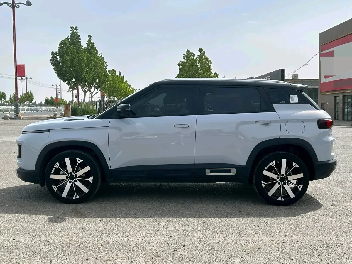 2023 Geely ICON 1.5T 181HP L4 7DCT,autocango,china used car exporter,china ev exporter,chinese used car exporter,chinese used ev exporter