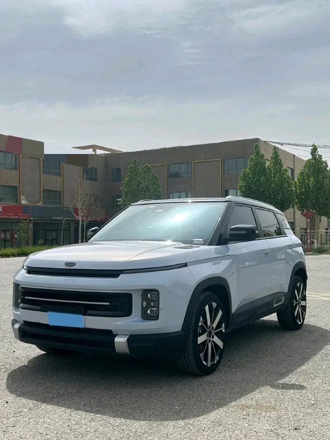 2023 Geely ICON 1.5T 181HP L4 7DCT,autocango,china used car exporter,china ev exporter,chinese used car exporter,chinese used ev exporter