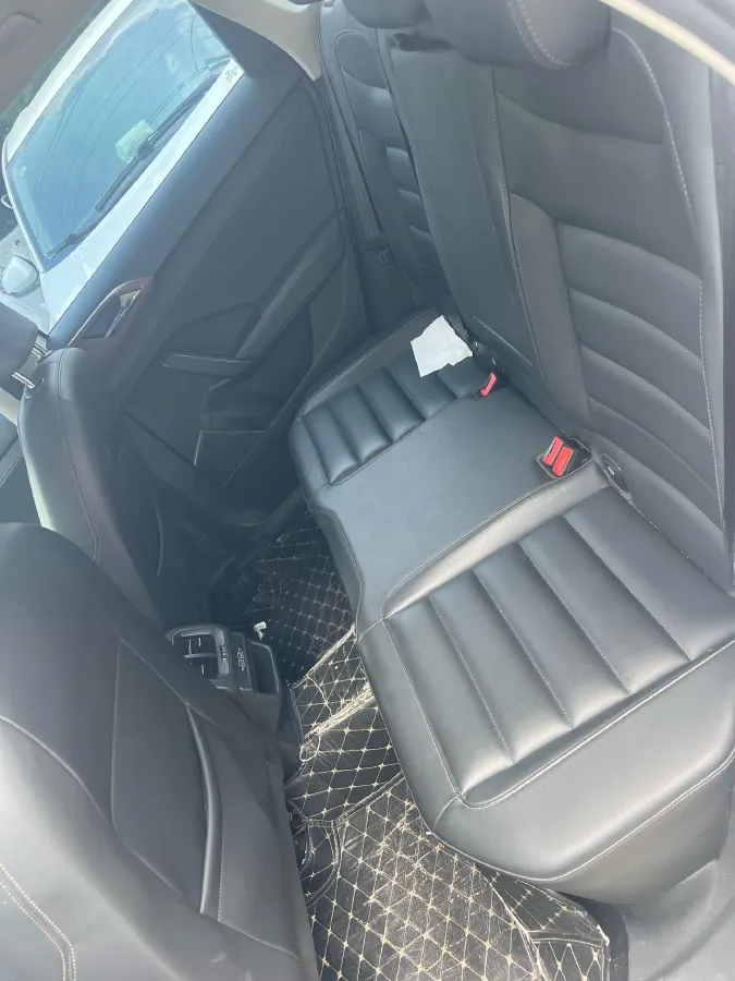 2019 MINI MINI 1.5T 102HP L3 7DCT,autocango,china used car exporter,china ev exporter,chinese used car exporter,chinese used ev exporter