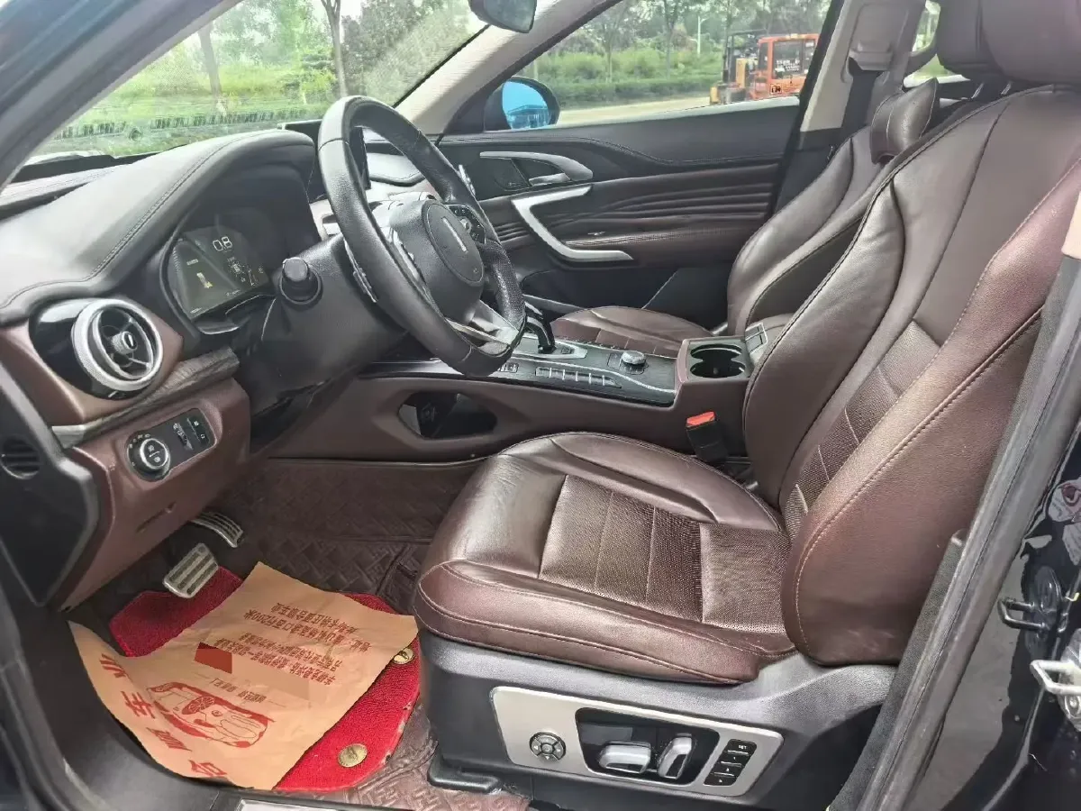 2017 WEY VV7 2.0T 234HP L4 7DCT,autocango,china used car exporter,china ev exporter,chinese used car exporter,chinese used ev exporter