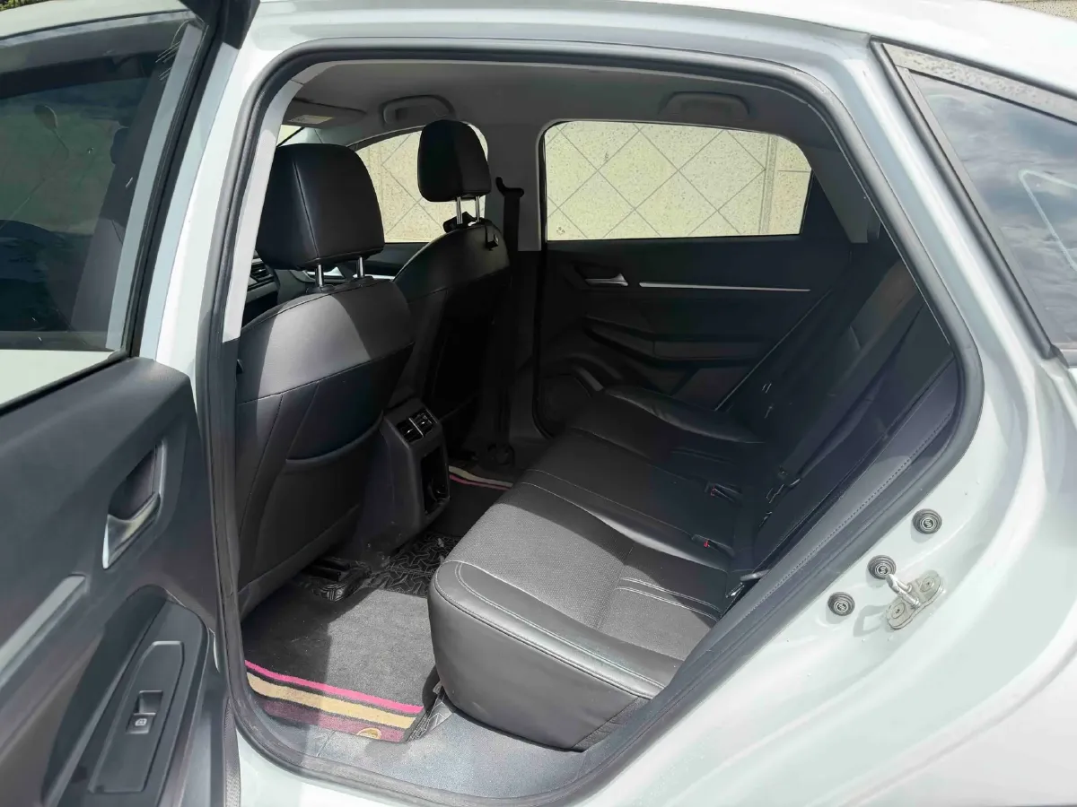 2021 Weltmeister E.5 BEV 49.92KWH,autocango,china used car exporter,china ev exporter,chinese used car exporter,chinese used ev exporter