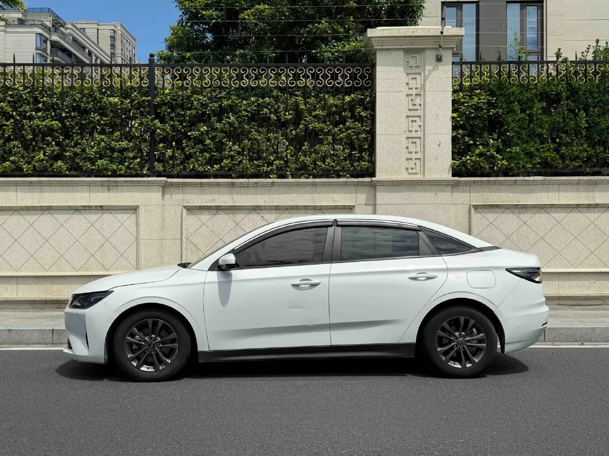 2021 Weltmeister E.5 BEV 49.92KWH,autocango,china used car exporter,china ev exporter,chinese used car exporter,chinese used ev exporter