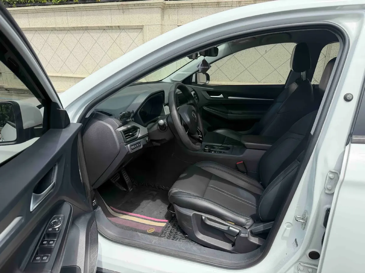 2021 Weltmeister E.5 BEV 49.92KWH,autocango,china used car exporter,china ev exporter,chinese used car exporter,chinese used ev exporter