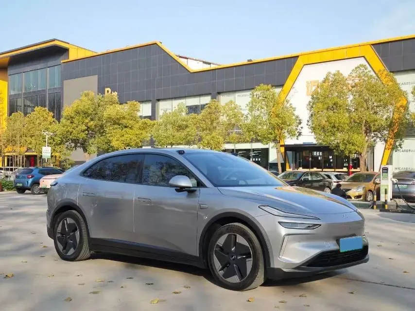 2024 IM L6 BEV 75KWH,autocango,china used car exporter,china ev exporter,chinese used car exporter,chinese used ev exporter