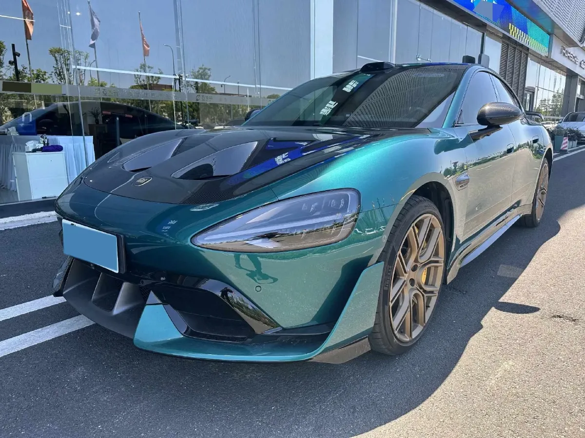 2025 MI SU7 Ultra BEV 93.7KWH,autocango,china used car exporter,china ev exporter,chinese used car exporter,chinese used ev exporter