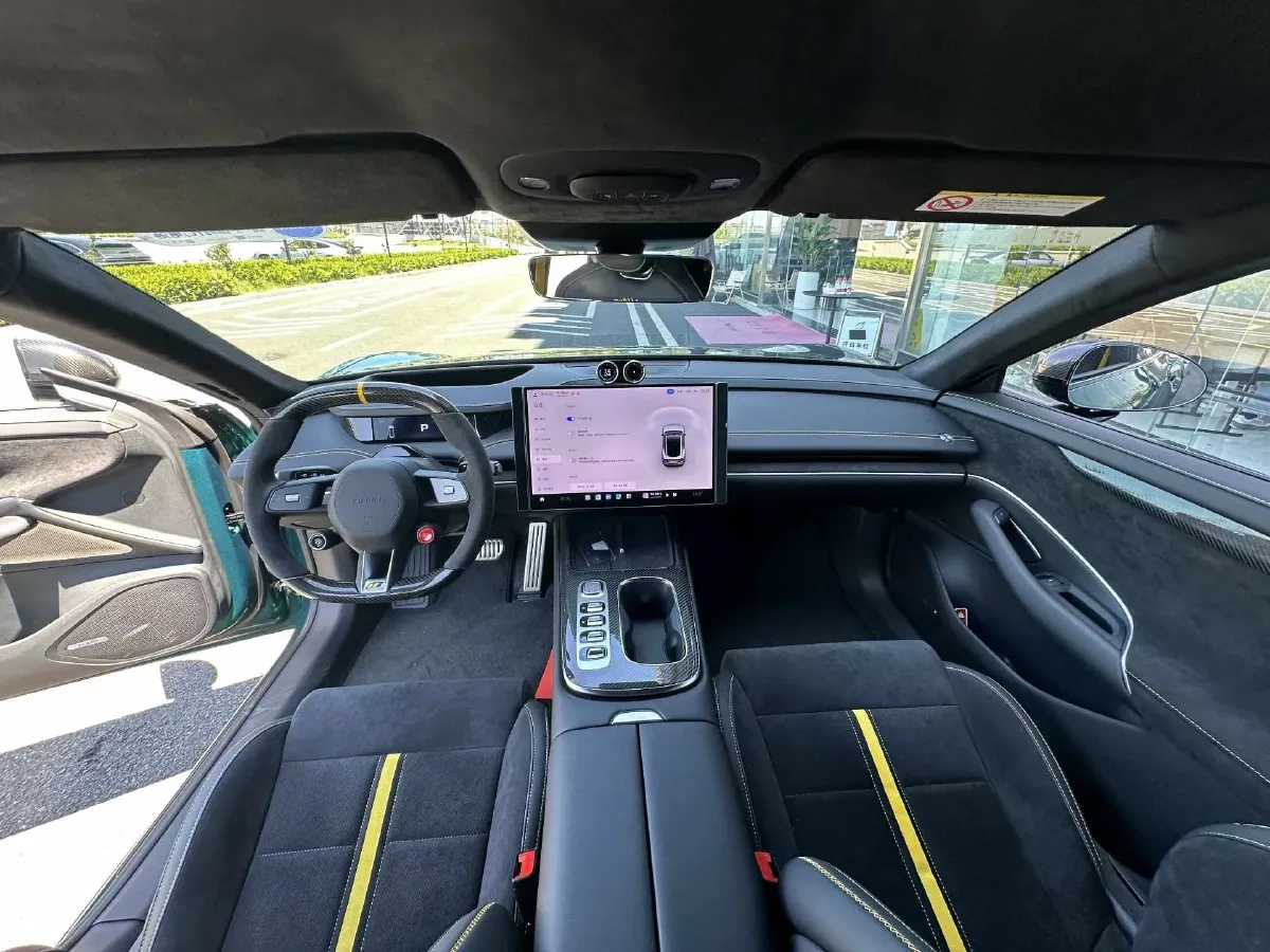 2025 MI SU7 Ultra BEV 93.7KWH,autocango,china used car exporter,china ev exporter,chinese used car exporter,chinese used ev exporter