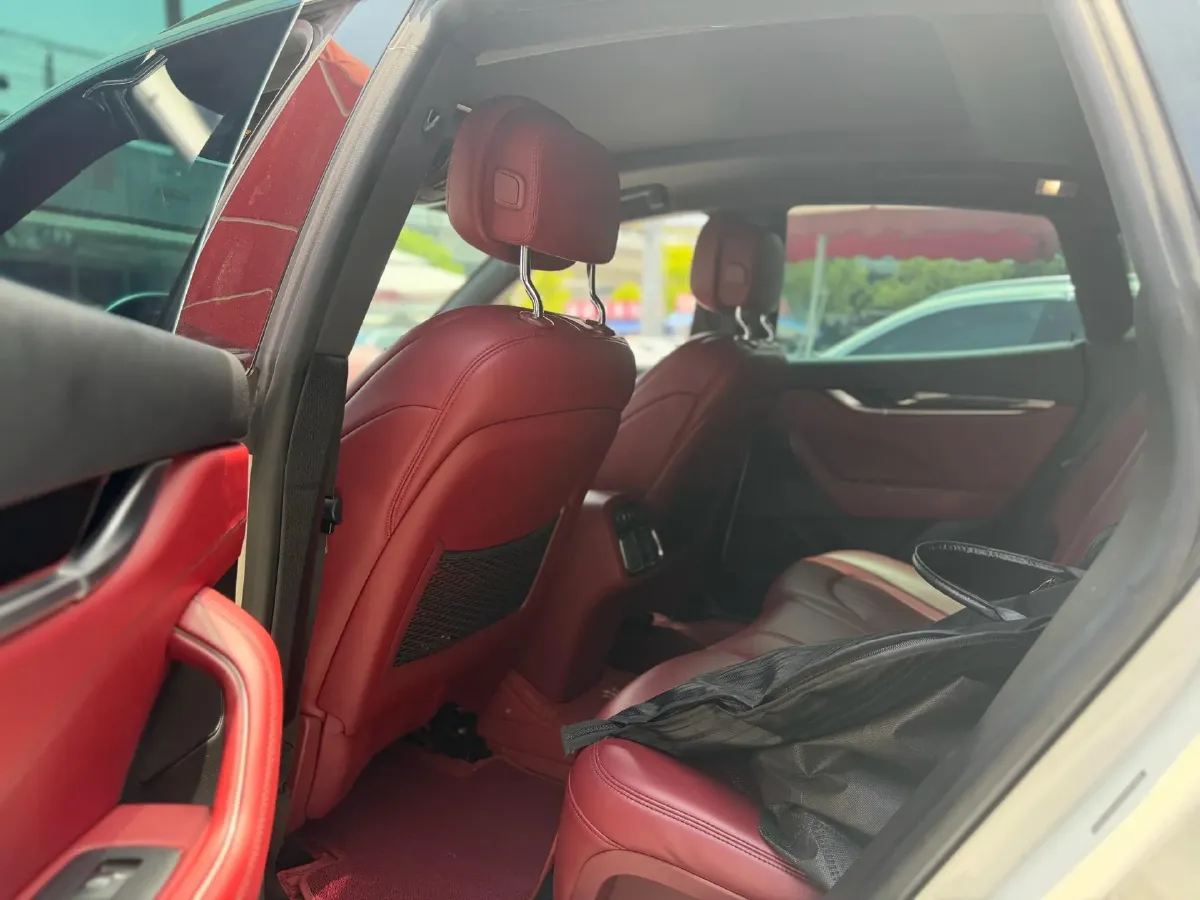 2018 Maserati Levante 3.0T 430HP V6 8AT,autocango,china used car exporter,china ev exporter,chinese used car exporter,chinese used ev exporter