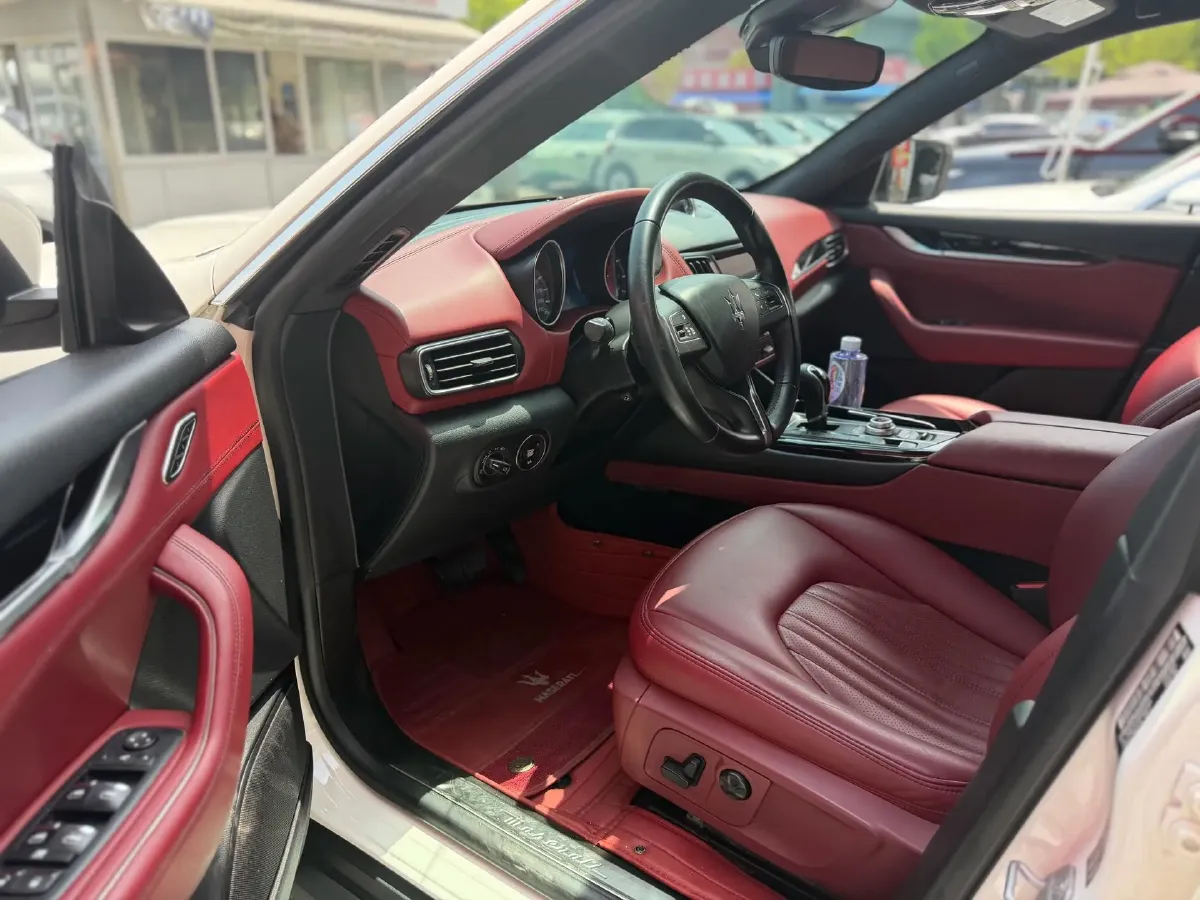 2018 Maserati Levante 3.0T 430HP V6 8AT,autocango,china used car exporter,china ev exporter,chinese used car exporter,chinese used ev exporter