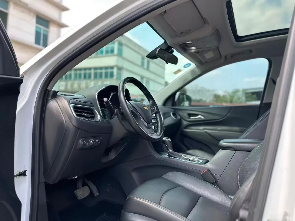 2018 Chevrolet Equinox 1.5T 180HP L4 6AT,autocango,china used car exporter,china ev exporter,chinese used car exporter,chinese used ev exporter