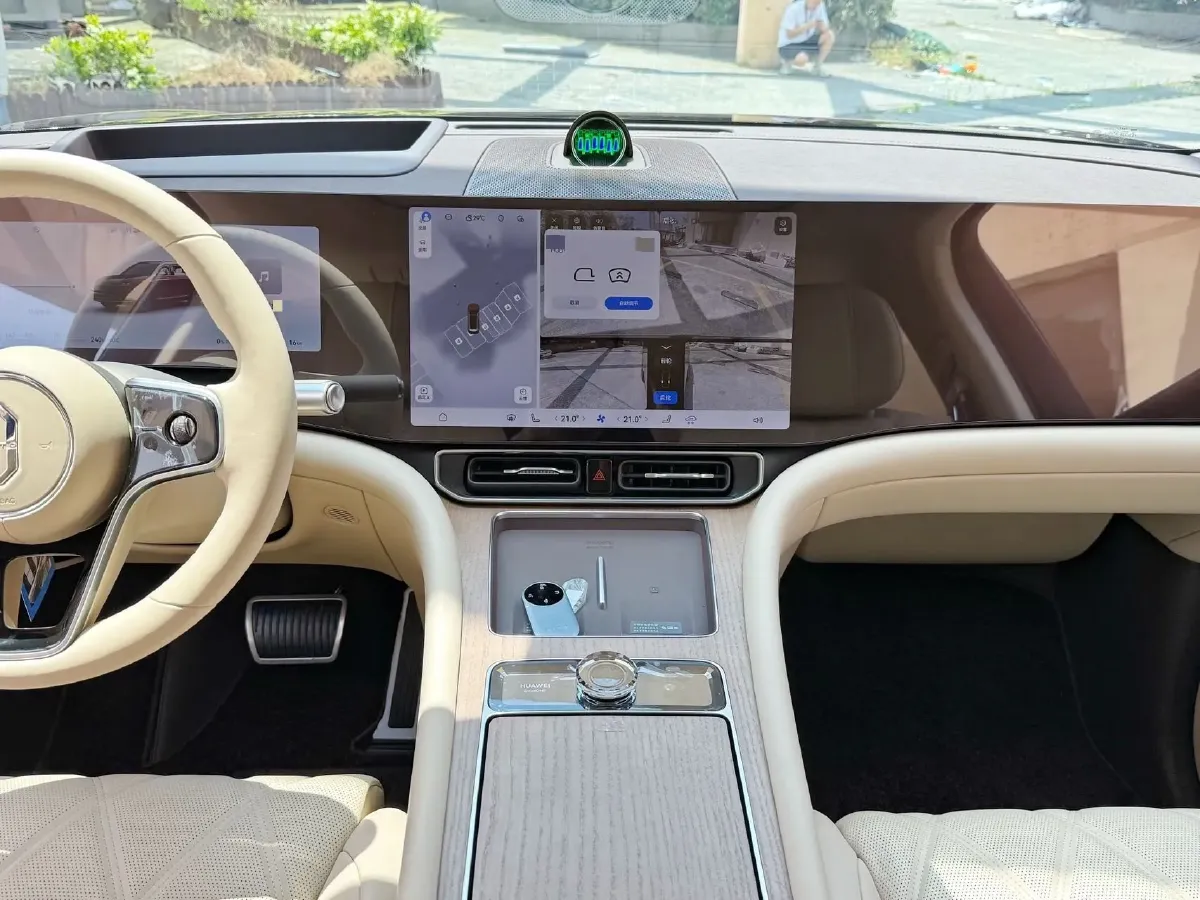 2025 AITO AITO M9 REEV 160HP REEV,autocango,china used car exporter,china ev exporter,chinese used car exporter,chinese used ev exporter
