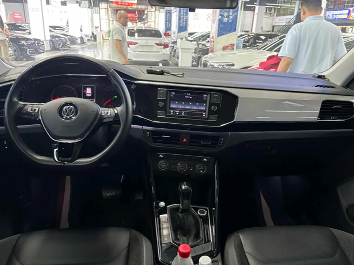 2019 Jeep Cherokee 2.0T 234HP L4 9AT,autocango,china used car exporter,china ev exporter,chinese used car exporter,chinese used ev exporter