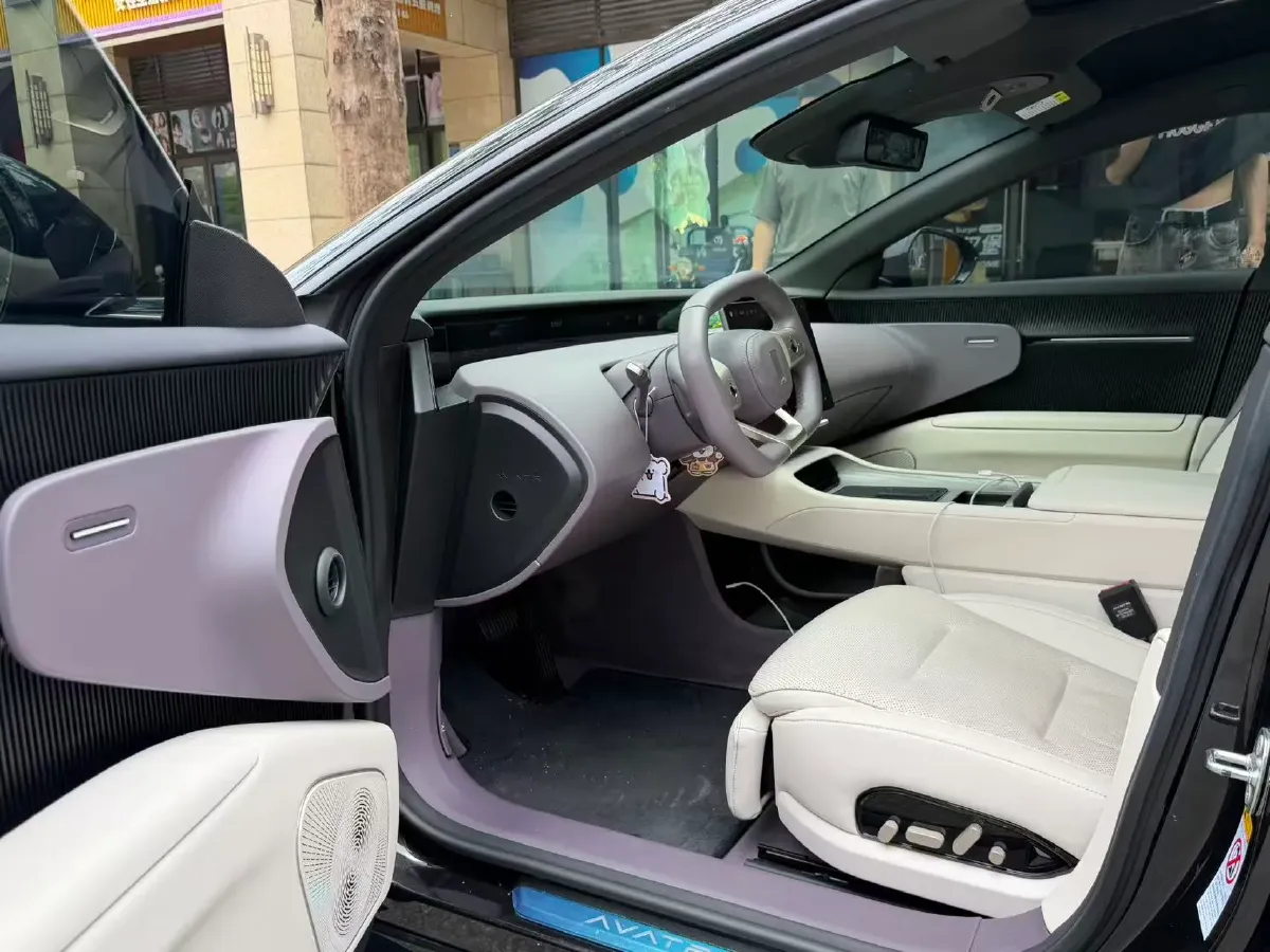 2024 Avatr 12 BEV 94.5KWH,autocango,china used car exporter,china ev exporter,chinese used car exporter,chinese used ev exporter