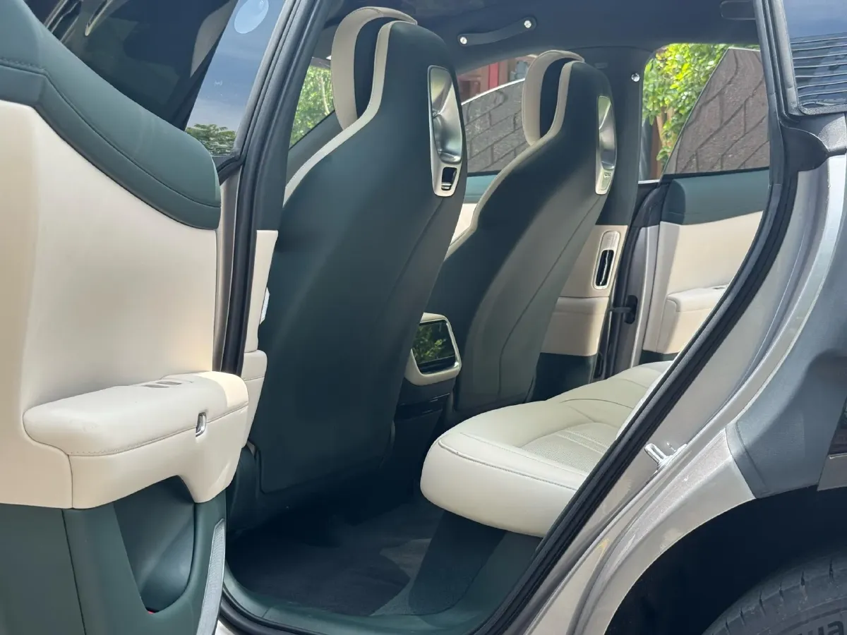 2025 MI YU7 BEV 96.3KWH,autocango,china used car exporter,china ev exporter,chinese used car exporter,chinese used ev exporter