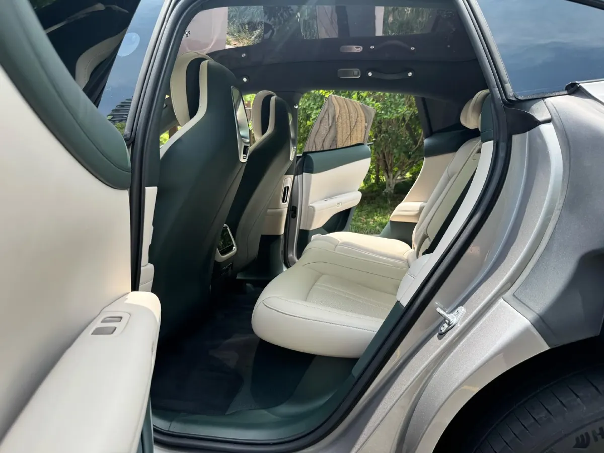 2025 MI YU7 BEV 96.3KWH,autocango,china used car exporter,china ev exporter,chinese used car exporter,chinese used ev exporter
