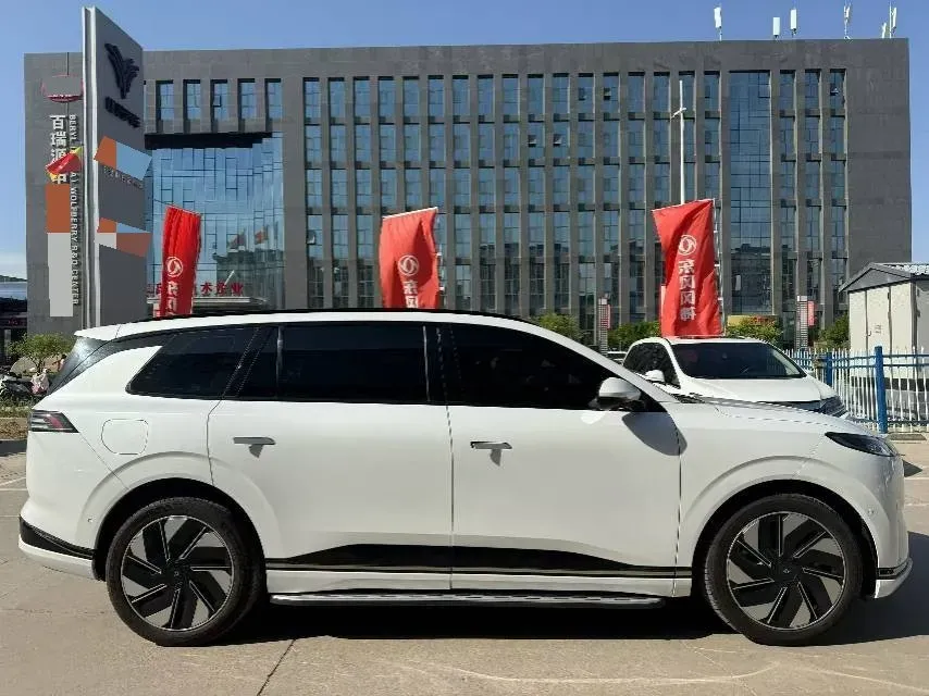 2025 DongFeng eπ eπ008 1.5T 147HP L4 REEV 34.32KWH,autocango,china used car exporter,china ev exporter,chinese used car exporter,chinese used ev exporter