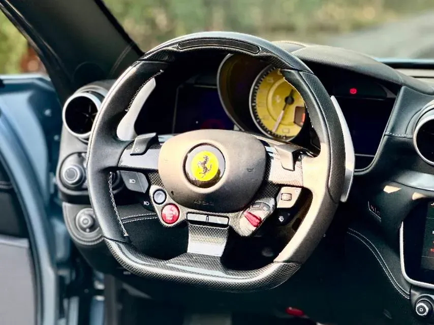 2021 Ferrari Portofino 3.9T 620HP V8 8DCT,autocango,china used car exporter,china ev exporter,chinese used car exporter,chinese used ev exporter