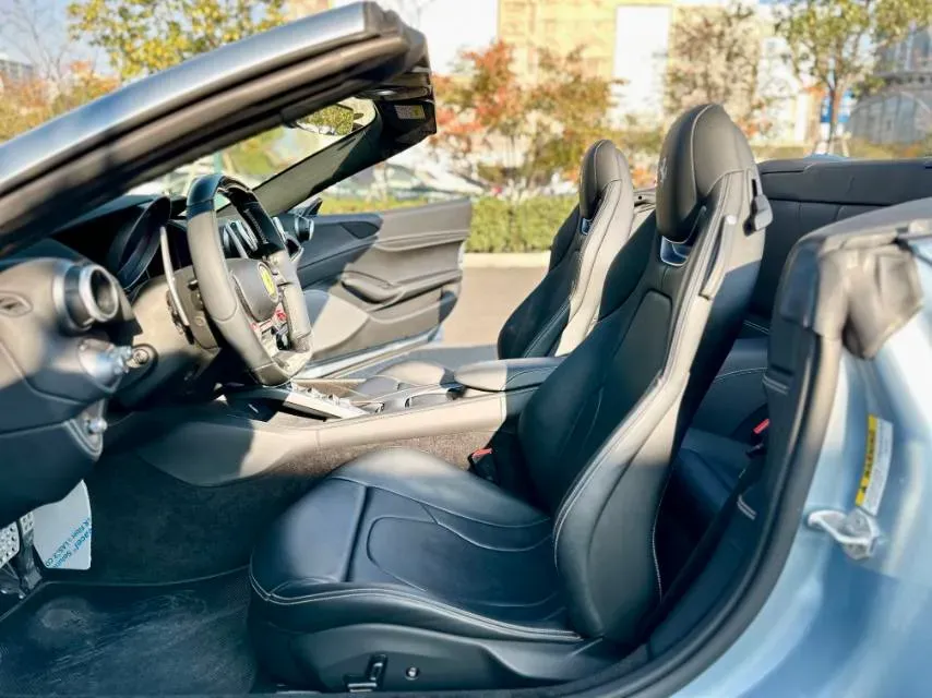 2021 Ferrari Portofino 3.9T 620HP V8 8DCT,autocango,china used car exporter,china ev exporter,chinese used car exporter,chinese used ev exporter