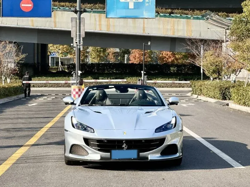 2021 Ferrari Portofino 3.9T 620HP V8 8DCT,autocango,china used car exporter,china ev exporter,chinese used car exporter,chinese used ev exporter