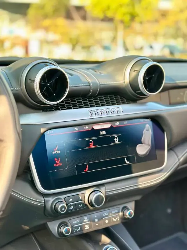 2021 Ferrari Portofino 3.9T 620HP V8 8DCT,autocango,china used car exporter,china ev exporter,chinese used car exporter,chinese used ev exporter