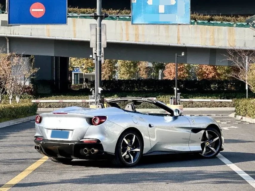 2021 Ferrari Portofino 3.9T 620HP V8 8DCT,autocango,china used car exporter,china ev exporter,chinese used car exporter,chinese used ev exporter