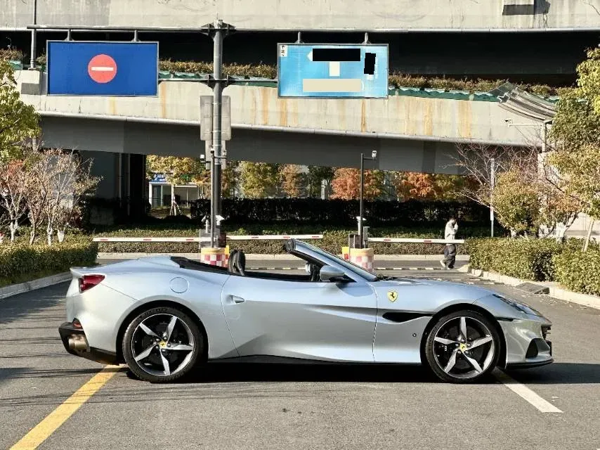 2021 Ferrari Portofino 3.9T 620HP V8 8DCT,autocango,china used car exporter,china ev exporter,chinese used car exporter,chinese used ev exporter