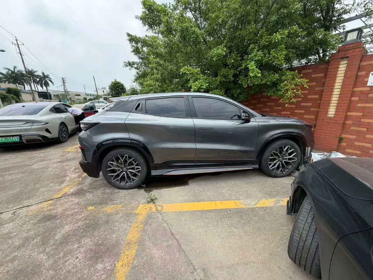 2022 ChangAn UNI-T 1.5T 188HP L4 7DCT,autocango,china used car exporter,china ev exporter,chinese used car exporter,chinese used ev exporter