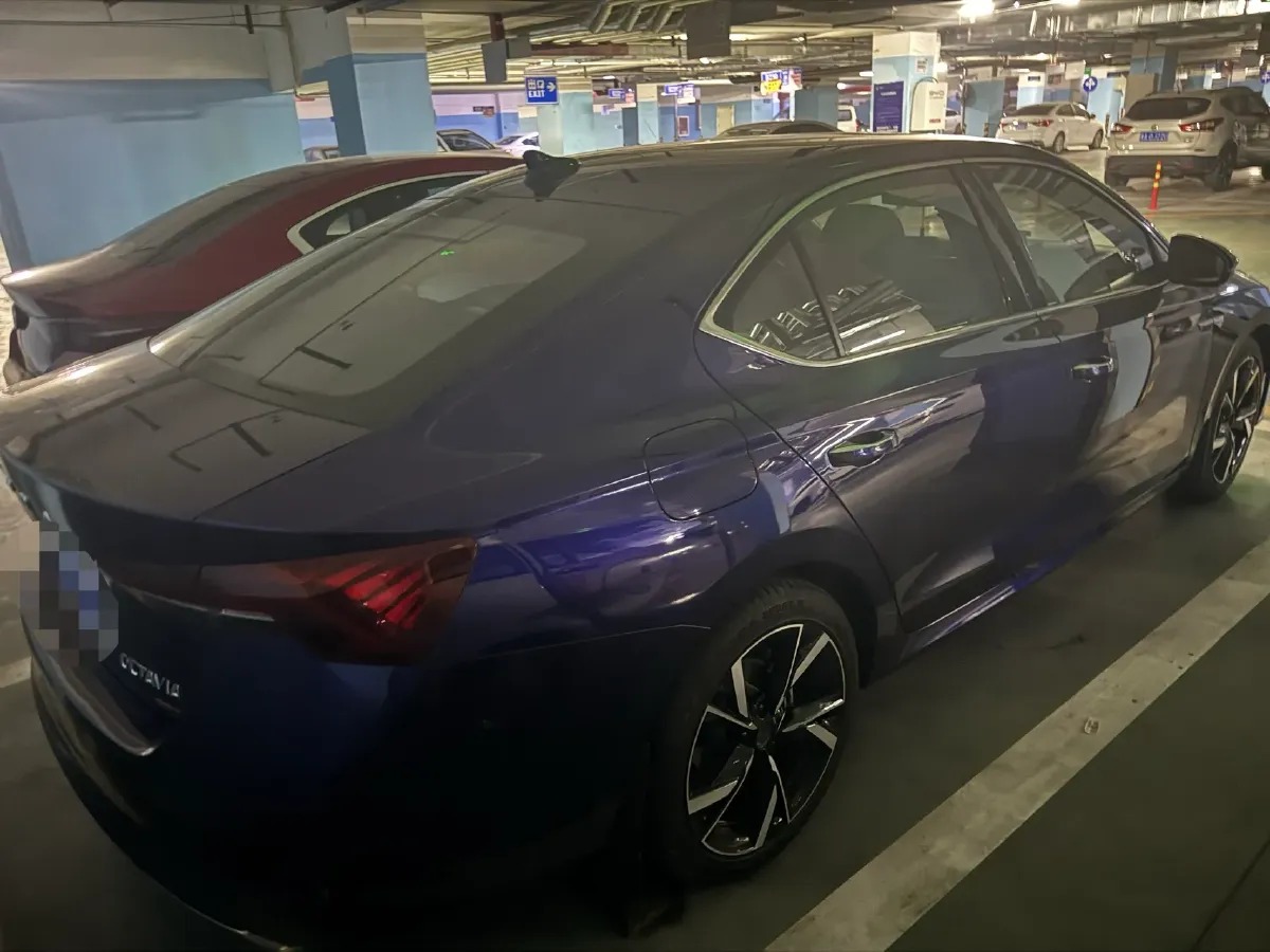 2021 Skoda Octavia 1.4T 150HP L4 7DCT,autocango,china used car exporter,china ev exporter,chinese used car exporter,chinese used ev exporter