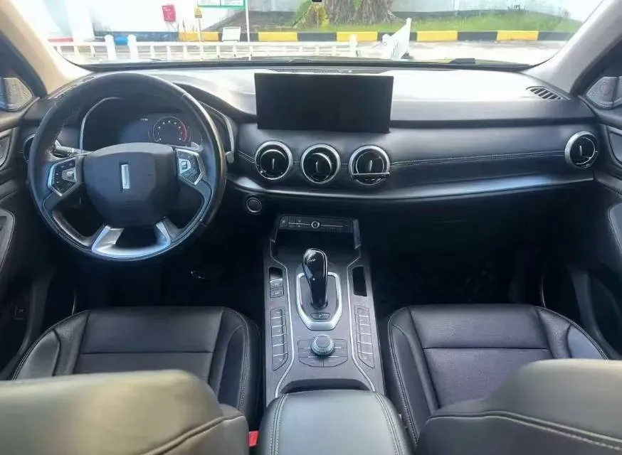 2020 WEY VV6 2.0T 227HP L4 7DCT,autocango,china used car exporter,china ev exporter,chinese used car exporter,chinese used ev exporter