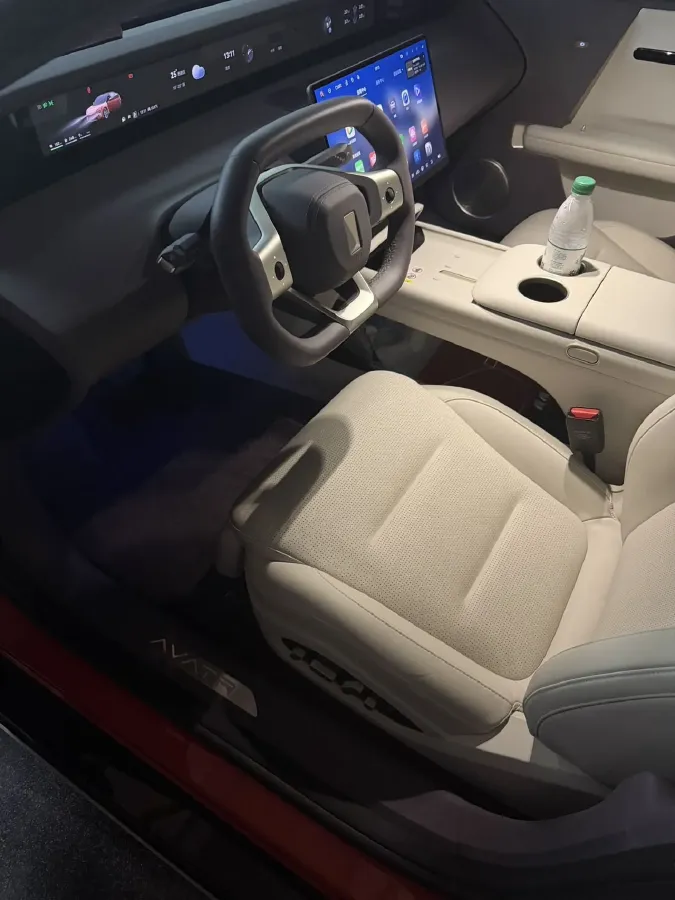 2025 Avatr 06 REEV 156HP REEV,autocango,china used car exporter,china ev exporter,chinese used car exporter,chinese used ev exporter