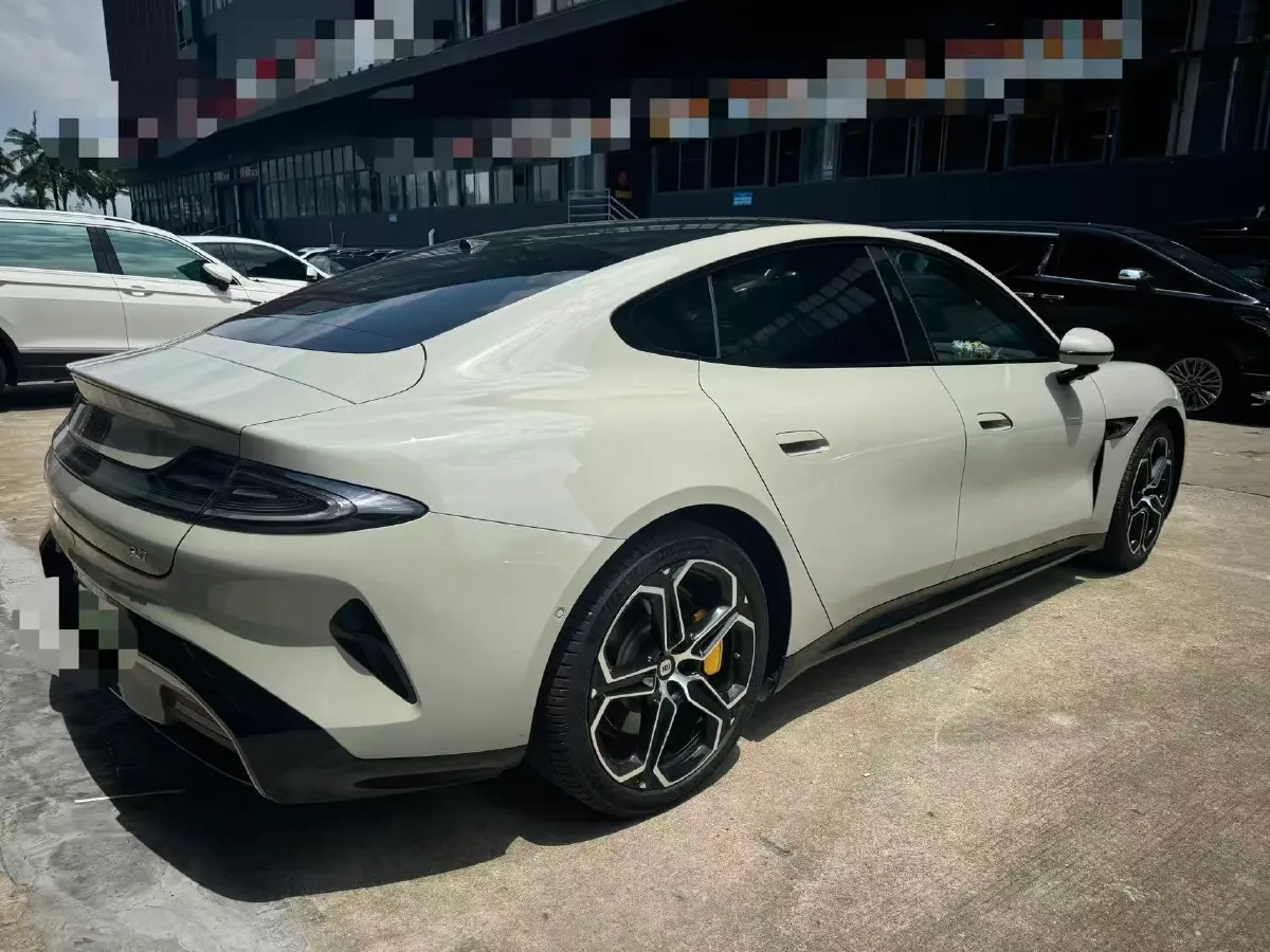 2024 MI SU7 BEV 73.6KWH,autocango,china used car exporter,china ev exporter,chinese used car exporter,chinese used ev exporter