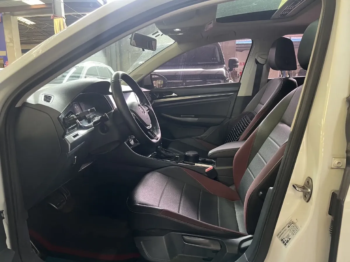 2019 Bestune T77 1.2T 143HP L4 7DCT,autocango,china used car exporter,china ev exporter,chinese used car exporter,chinese used ev exporter