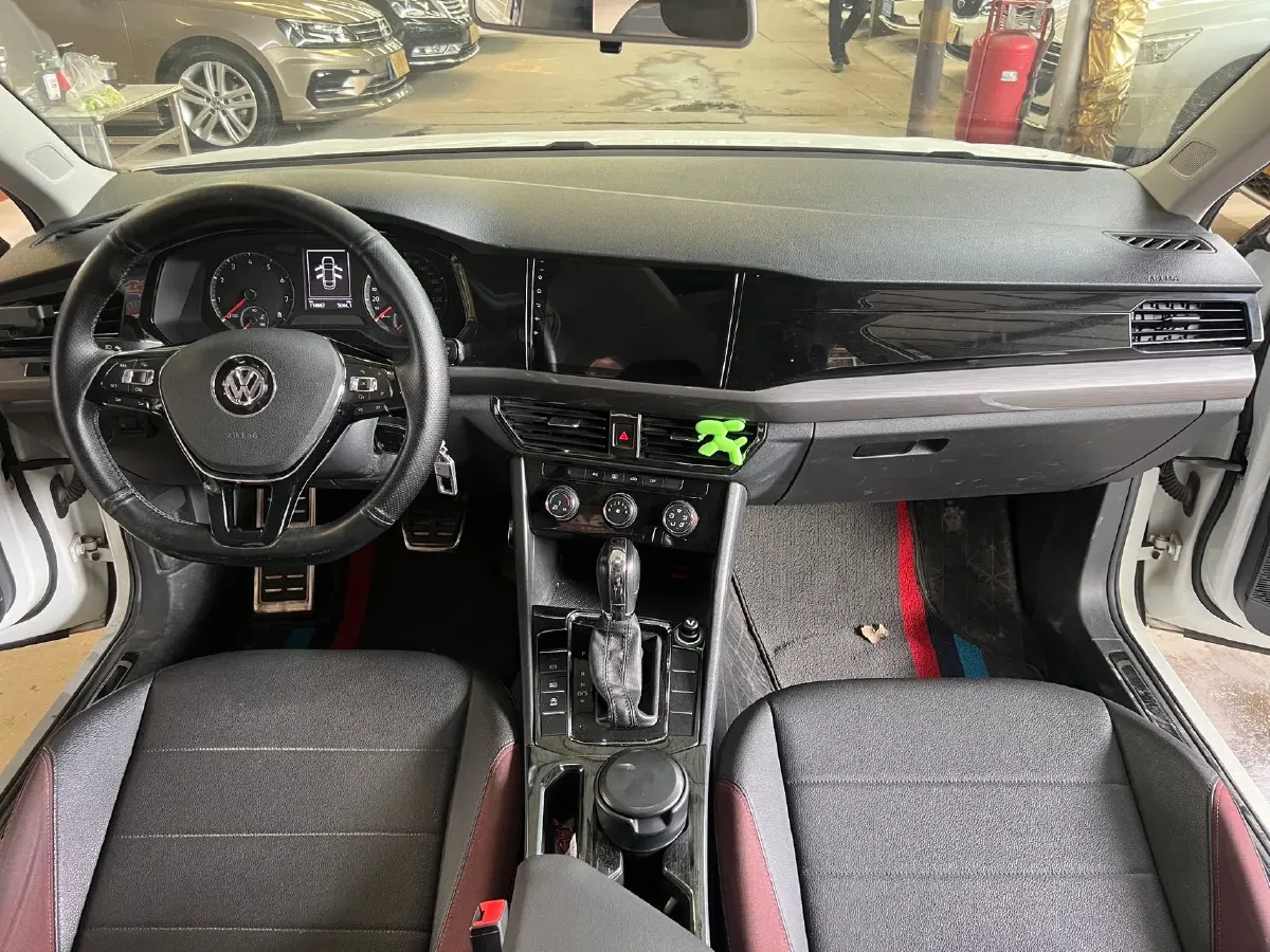 2019 Bestune T77 1.2T 143HP L4 7DCT,autocango,china used car exporter,china ev exporter,chinese used car exporter,chinese used ev exporter