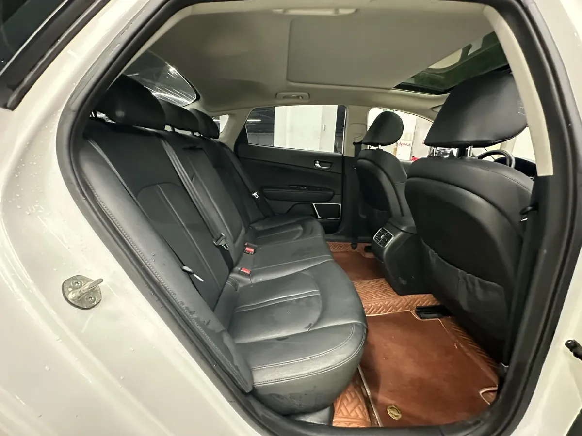 2017 Kia K5 2.0L 161HP L4 6AT,autocango,china used car exporter,china ev exporter,chinese used car exporter,chinese used ev exporter