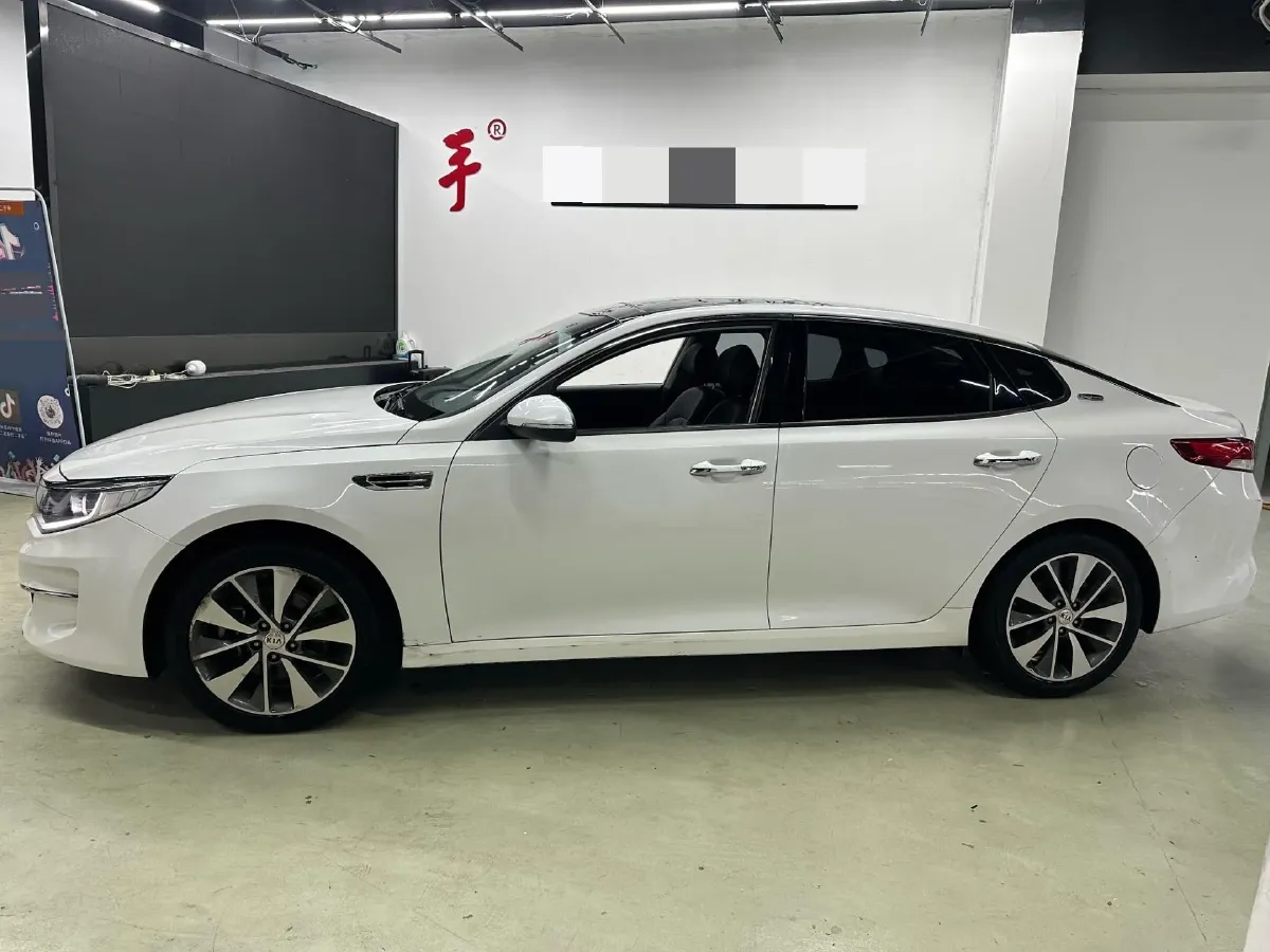 2017 Kia K5 2.0L 161HP L4 6AT,autocango,china used car exporter,china ev exporter,chinese used car exporter,chinese used ev exporter