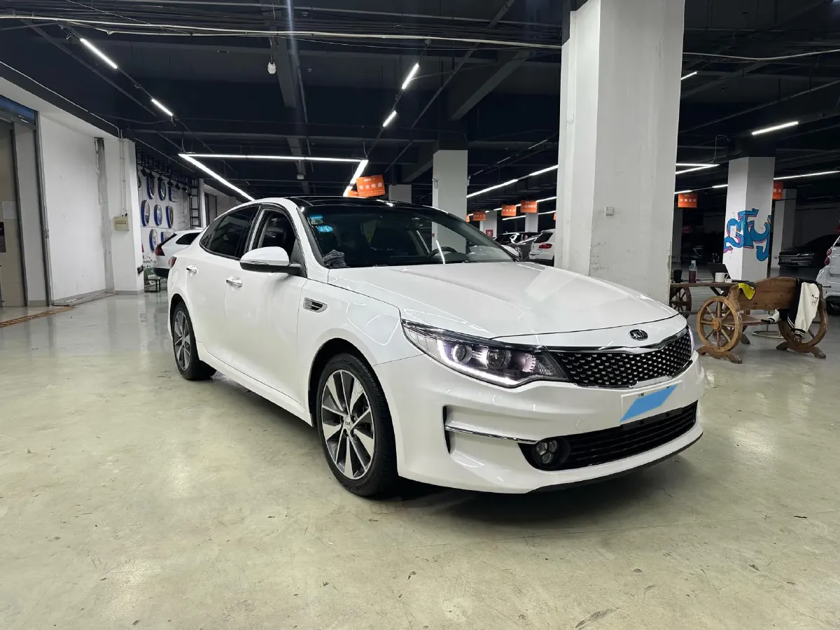 2017 Kia K5 2.0L 161HP L4 6AT,autocango,china used car exporter,china ev exporter,chinese used car exporter,chinese used ev exporter