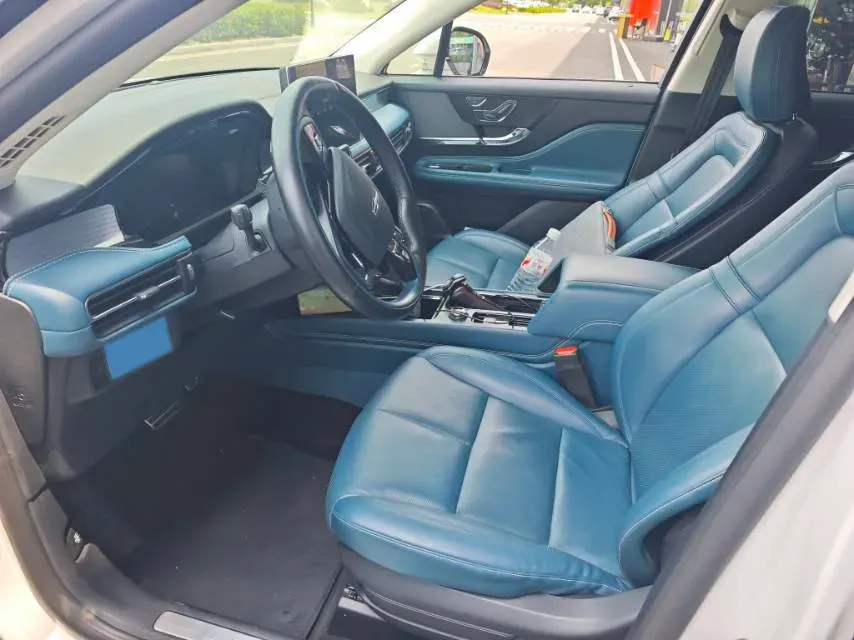 2021 Lincoln Corsair 2.0T 245HP L4 8AT,autocango,china used car exporter,china ev exporter,chinese used car exporter,chinese used ev exporter