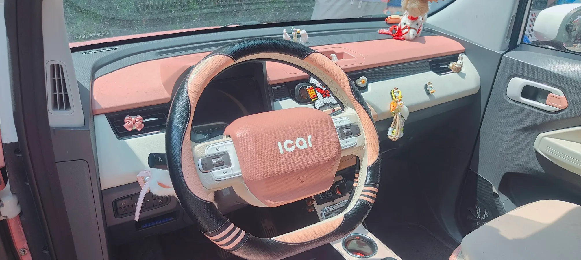 2022 Chery QQ Ice Cream BEV 9.6KWH,autocango,china used car exporter,china ev exporter,chinese used car exporter,chinese used ev exporter