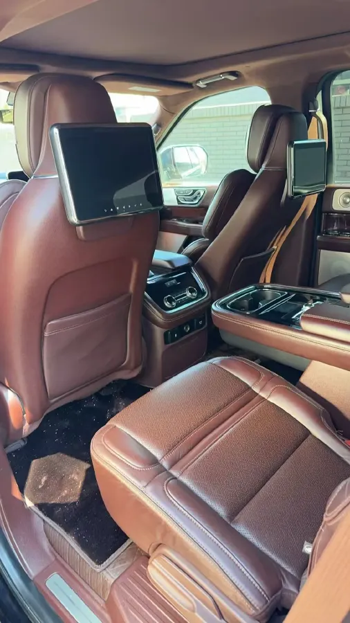 2019 Lincoln Navigator 3.5T 388HP V6 10AT,autocango,china used car exporter,china ev exporter,chinese used car exporter,chinese used ev exporter