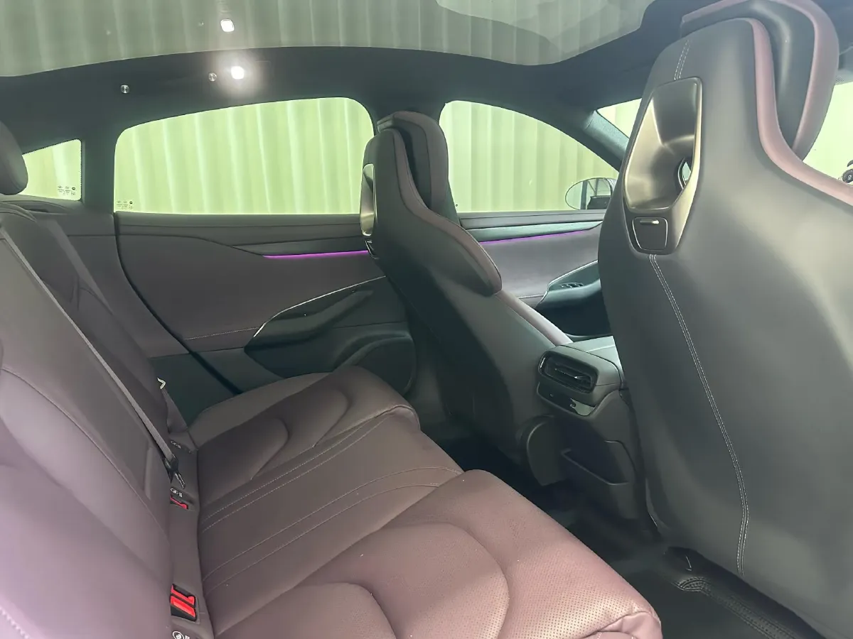 2024 MI SU7 BEV 94.3KWH,autocango,china used car exporter,china ev exporter,chinese used car exporter,chinese used ev exporter