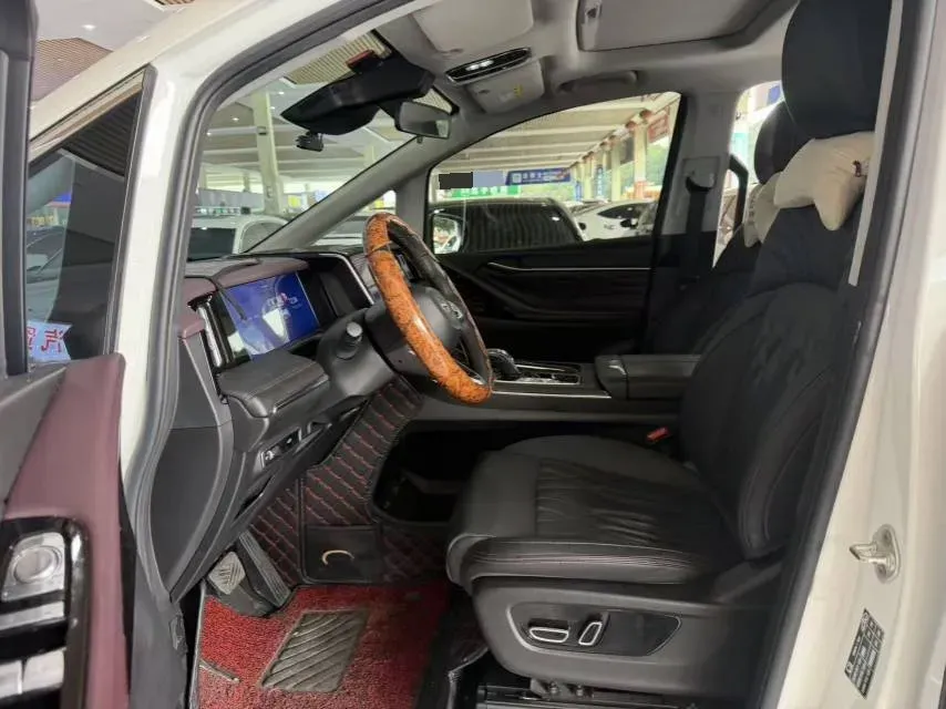 2023 GAC Trumpchi M8 2.0T 252HP L4 8AT,autocango,china used car exporter,china ev exporter,chinese used car exporter,chinese used ev exporter