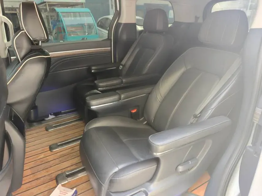 2021 GAC Trumpchi M8 2.0T 252HP L4 8AT,autocango,china used car exporter,china ev exporter,chinese used car exporter,chinese used ev exporter