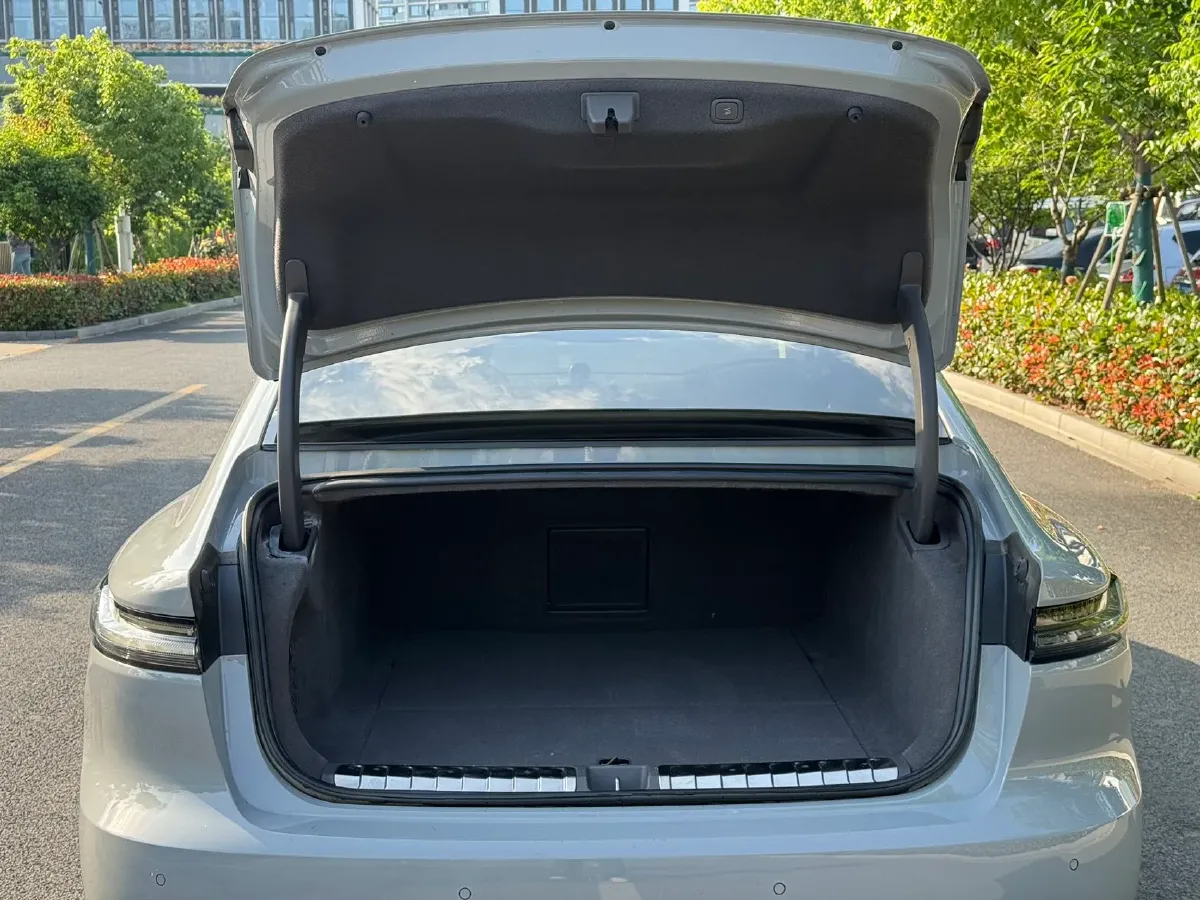 2021 Volkswagen ID.6 Crozz BEV 84.8KWH,autocango,china used car exporter,china ev exporter,chinese used car exporter,chinese used ev exporter