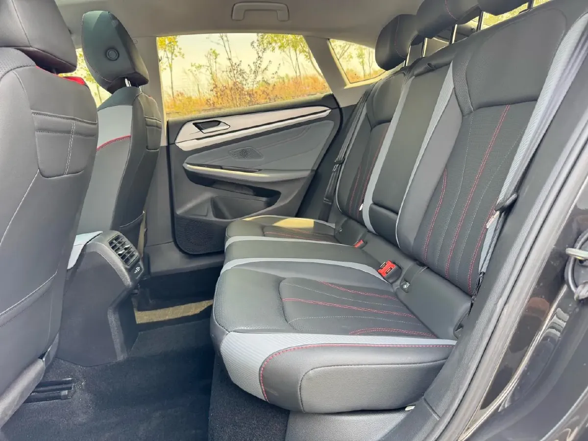2022 Exceed TXL 2.0T 261HP L4 7DCT,autocango,china used car exporter,china ev exporter,chinese used car exporter,chinese used ev exporter
